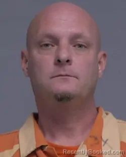Mugshot of MICHAEL CRAIG THOMSON