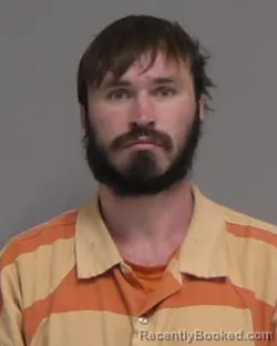 Mugshot of DUSTYN TYLER PURVIS