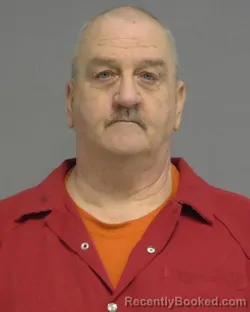 Mugshot of MICHAEL WAYNE HENRY