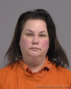 Mugshot of JENNIFER LYNN FOLLIETT