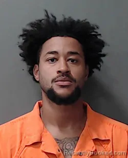 Mugshot of Stepfon Kwmaine Thomas