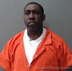 Mugshot of Waylan Quennel Kenne Vinson