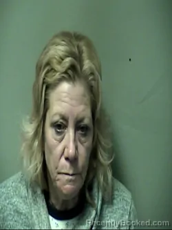 Mugshot of LUANDRA LYNN LUCAS