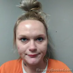 Mugshot of DEZARAE KIARA GLOVER