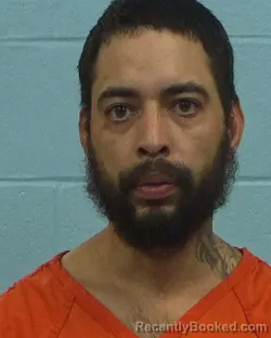 Mugshot of Larry De La Vega