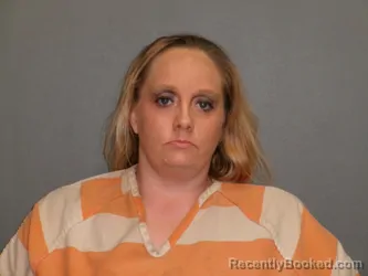 Mugshot of ARAMIE DAWN SMITH