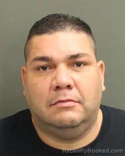 Mugshot of OSCAR EDUARDO VASQUEZMORCILLO