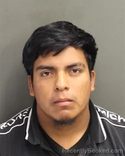 Mugshot of DUBER ROBERTO PEREZAGUSTIN