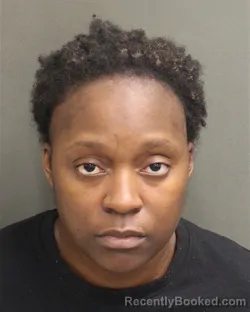 Mugshot of LYNDAH SHANTELL HUNTER