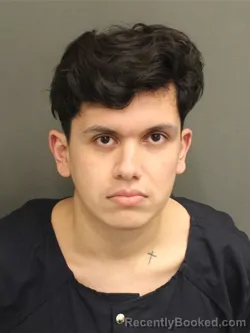 Mugshot of VICTOR MANUEL URZUAAMADOR