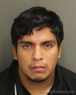Mugshot of DUBER ROBERTO PEREZAGUSTIN