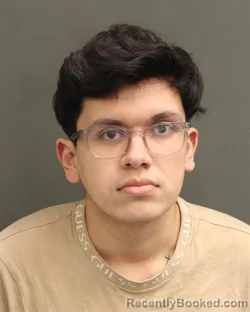Mugshot of VICTOR MANUEL URZUAAMADOR