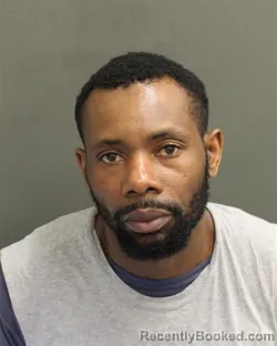 Mugshot of DICILIO DORVELUS