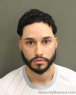 Mugshot of JONATHAN MUNERA