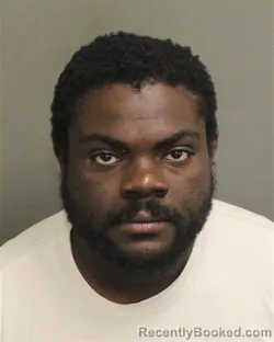 Mugshot of IBERDINO LENS BERNAL PETIT