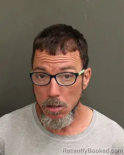 Mugshot of THOMAS JOSEPH HUNT booked in Orange County, Florida on April 5, 2026