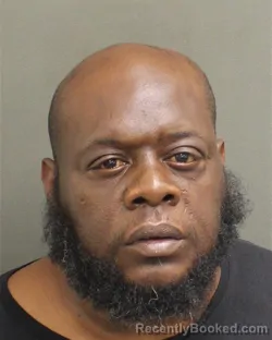 Mugshot of MICHAEL TAUREAN HARRELL booked in Orange County, Florida on April 16, 2026