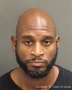 Mugshot of MATTHEW ANTOINE WILLIAMS booked in Orange County, Florida on April 17, 2026