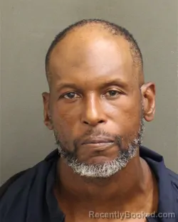 Mugshot of DEVORAN DEVELLE JR ELLIS booked in Orange County, Florida on April 21, 2026
