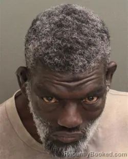 Mugshot of KELVIN DERAN TOOKS booked in Orange County, Florida on April 21, 2026