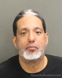 Mugshot of CARLOS MANUEL LEONGUZMAN booked in Orange County, Florida on April 22, 2026