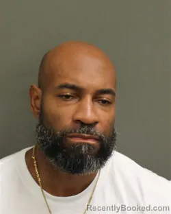 Mugshot of REGINALD DEWAYNE JR WILLIAMS booked in Orange County, Florida on April 23, 2026