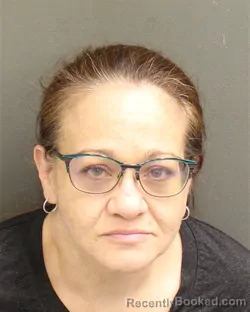 Mugshot of ADRIANNA EASTMAN HIRALDO booked in Orange County, Florida on April 24, 2026