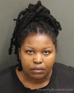Mugshot of WANDA CHIMERE HOLLIS booked in Orange County, Florida on April 24, 2026