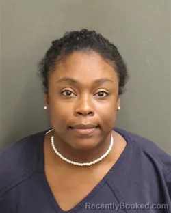 Mugshot of TIANYSSIA SHANTE OLIVER booked in Orange County, Florida on April 25, 2026