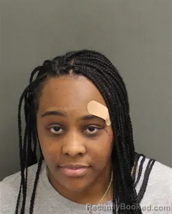 Mugshot of CHANIYA PEARL WILLIAMS booked in Orange County, Florida on April 25, 2026
