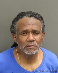Mugshot of DANIEL WAYNE WASHINGTON booked in Orange County, Florida on April 25, 2026