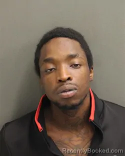 Mugshot of CARLYLE DEVONTAY RICHARDS booked in Orange County, Florida on April 26, 2026