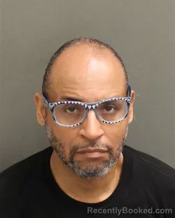 Mugshot of DEMETRIUS LAMOEN HERRON booked in Orange County, Florida on April 27, 2026