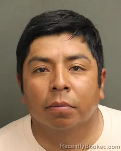 Mugshot of OMAR SANCHEZHERNANDEZ booked in Orange County, Florida on May 2, 2026