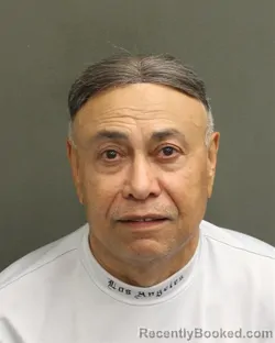 Mugshot of WILMER RAFAEL LABARCAYSEA booked in Orange County, Florida on May 4, 2026