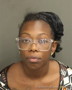 Mugshot of SHAUNTE DEANNA JONES booked in Orange County, Florida on May 8, 2026