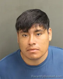 Mugshot of JUAN CARLOS HERNANDEZHERNANDEZ booked in Orange County, Florida on May 15, 2026