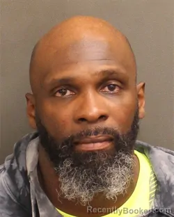 Mugshot of ERIC MAURICE DAVIS booked in Orange County, Florida on June 4, 2026