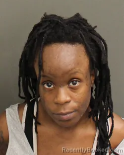 Mugshot of SHEKIA DIONDRA SUTHERLAND booked in Orange County, Florida on June 6, 2026