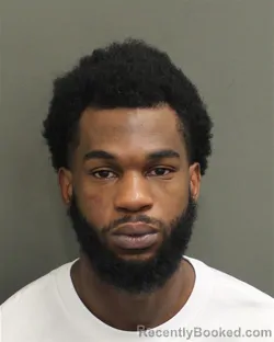 Mugshot of Adryan Breyon Cummings
