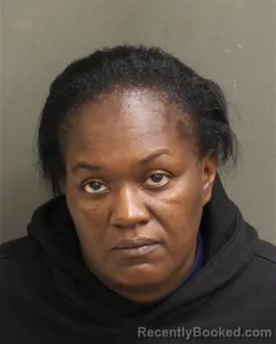 Mugshot of Lashunda Veniece Simmons booked in Orange County, Florida on August 6, 2026