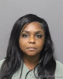 Mugshot of Shandon Lachasity Brown booked in Orange County, Florida on September 29, 2026