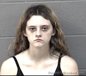 Mugshot of RYLEIGH RENEE PETERS booked in Crawford County, Kansas on April 4, 2026