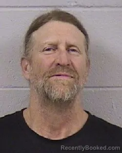 Mugshot of TRAVIS DEWAYNE LOWREY