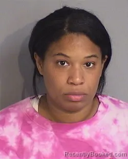 Mugshot of ALEXIS IRIS RAMIREZ-FRANCISCO