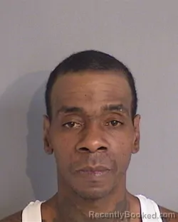 Mugshot of LADONNIS SHUNDRE THOMAS booked in Osceola County, Florida on May 11, 2026