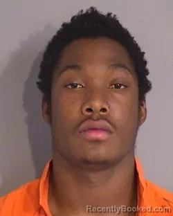 Mugshot of JONTAVIAUS LAMAR CRAWFORD