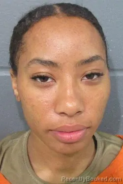 Mugshot of CHASSIDY CIEANNA VIEIRA