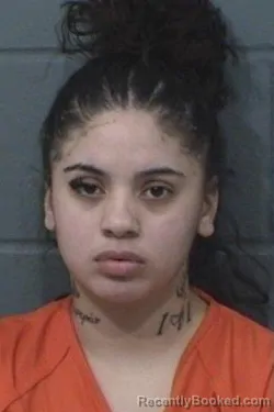 Mugshot of TOSHIEANA CONSUELA YARBROUGH