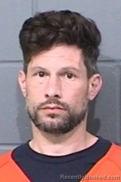 Mugshot of DUSTIN WADE TAYLOR